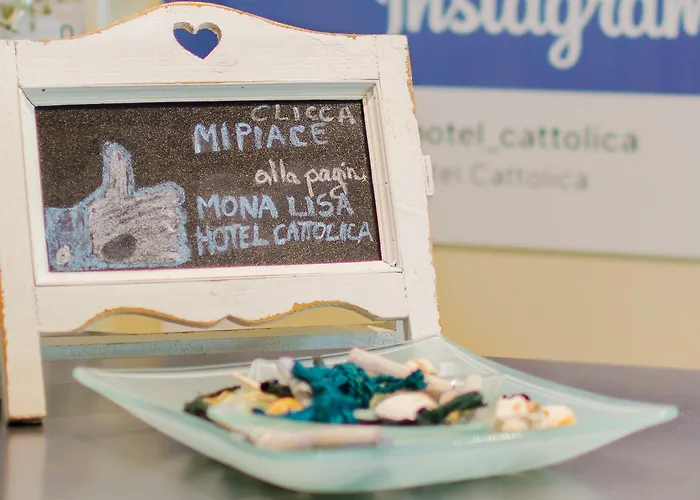 Mona Lisa 3* Cattolica