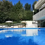 Hotel Mona Lisa 3*
