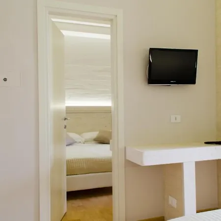 Hotel Mona Lisa 3*