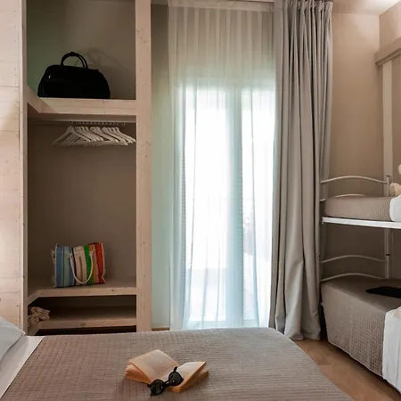 Mona Lisa 3* Cattolica