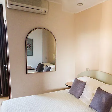 Mona Lisa 3* カットーリカ