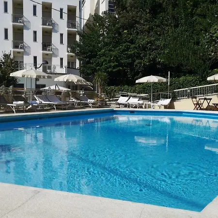 Hotel Mona Lisa Cattolica