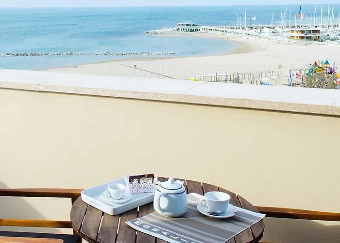 Mona Lisa 3* Cattolica