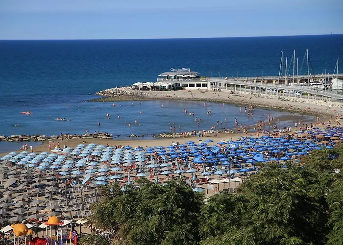 Mona Lisa 3* Cattolica